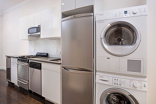 Building Photo - 56 E 3rd St