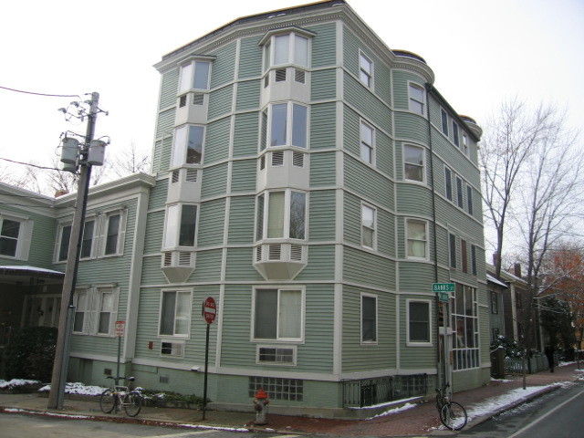 Building Photo - 10 Mt Auburn St