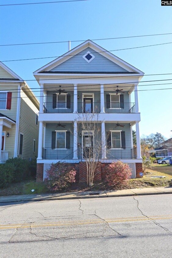 Foto principal - 1008 Woodrow St