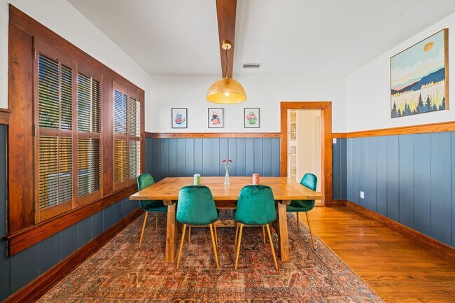 Foto del edificio - Beautifully Updated Historic Home