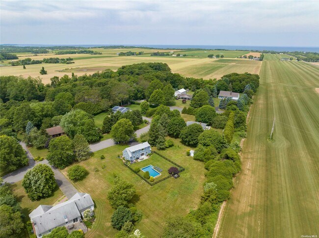 Foto del edificio - 1030 Horseshoe Dr