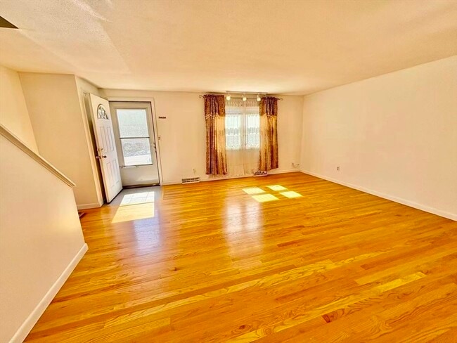 Foto del edificio - 42 Yorktown Ct