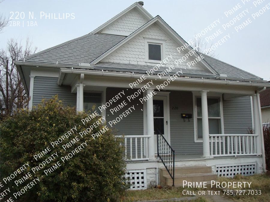 Primary Photo - 220 N. Phillips