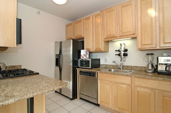 Kitchen - 600 N Dearborn St