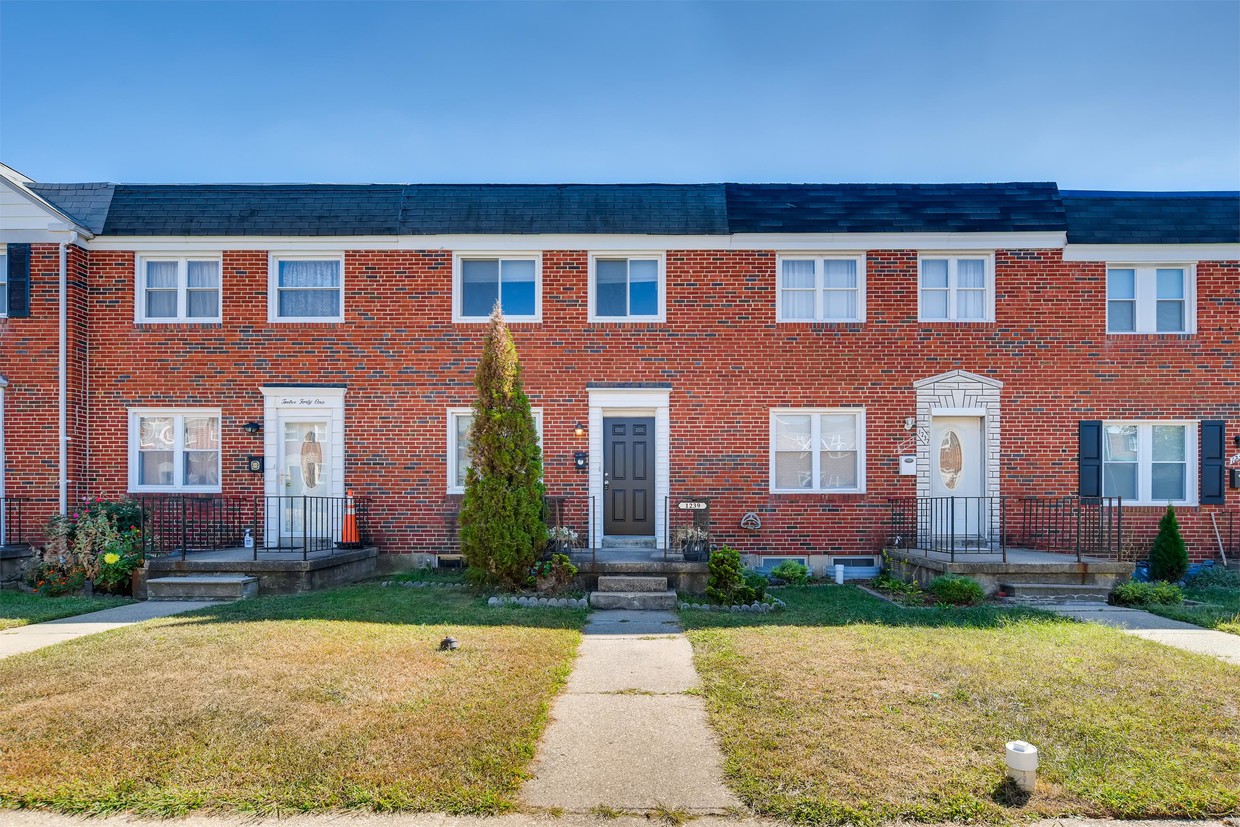 Primary Photo - 1239 Halstead Rd