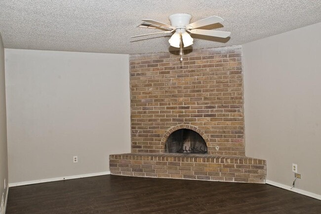 Foto del edificio - 3208 SE 56th St