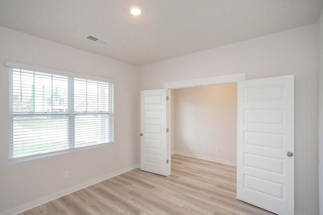 Building Photo - Beautiful Home in Mt Juliet!