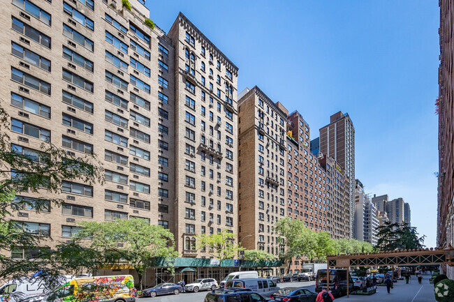 Foto del edificio - 311 E 72nd St