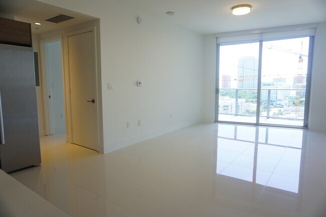 Foto del edificio - 1010 SW 2nd Ave