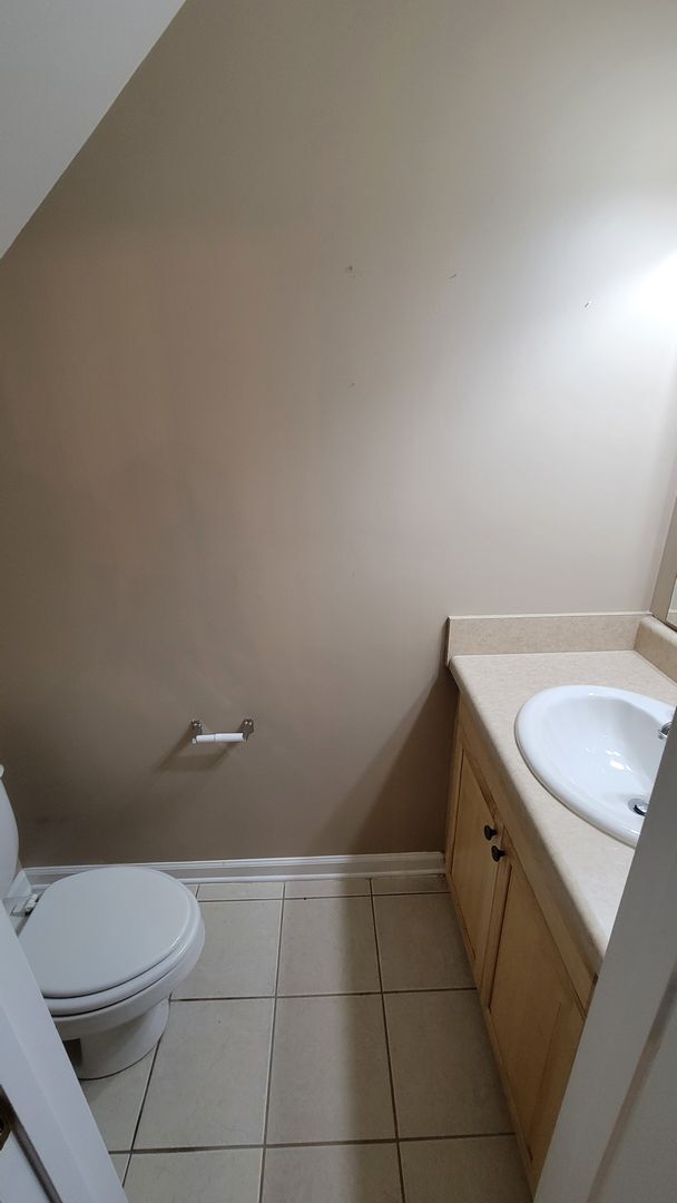 Foto del edificio - 2 Bed, 1.5 bath Townhome Available in Down...