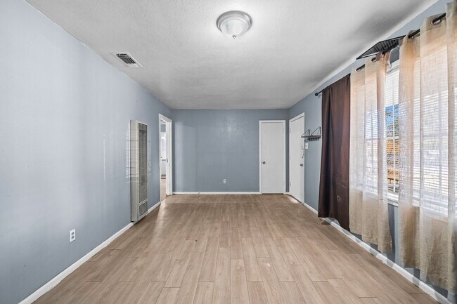 Foto del edificio - Large 3/2 with Access to Loop 289 and Idalou Highway