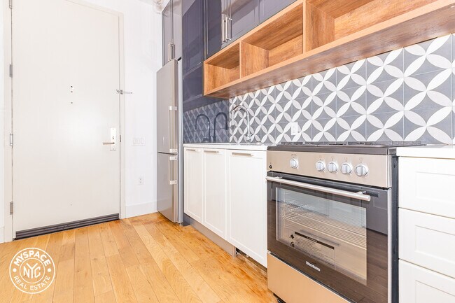 41-21 28th St Unit 8DD, Queens, NY 11101 - Apartment for Rent in 