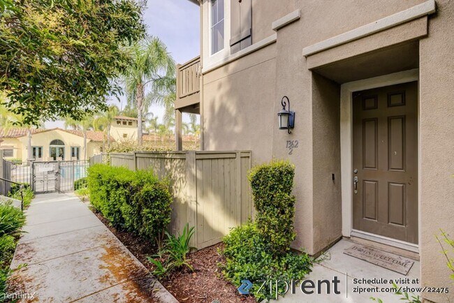 Building Photo - 3 br, 2.5 bath Condo - 1362 Caminito Veran...