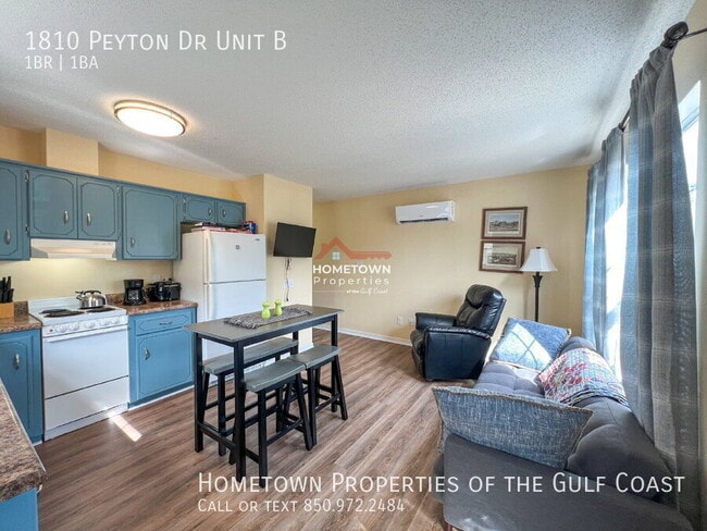 Building Photo - Tiny home in Heart of Pensacola