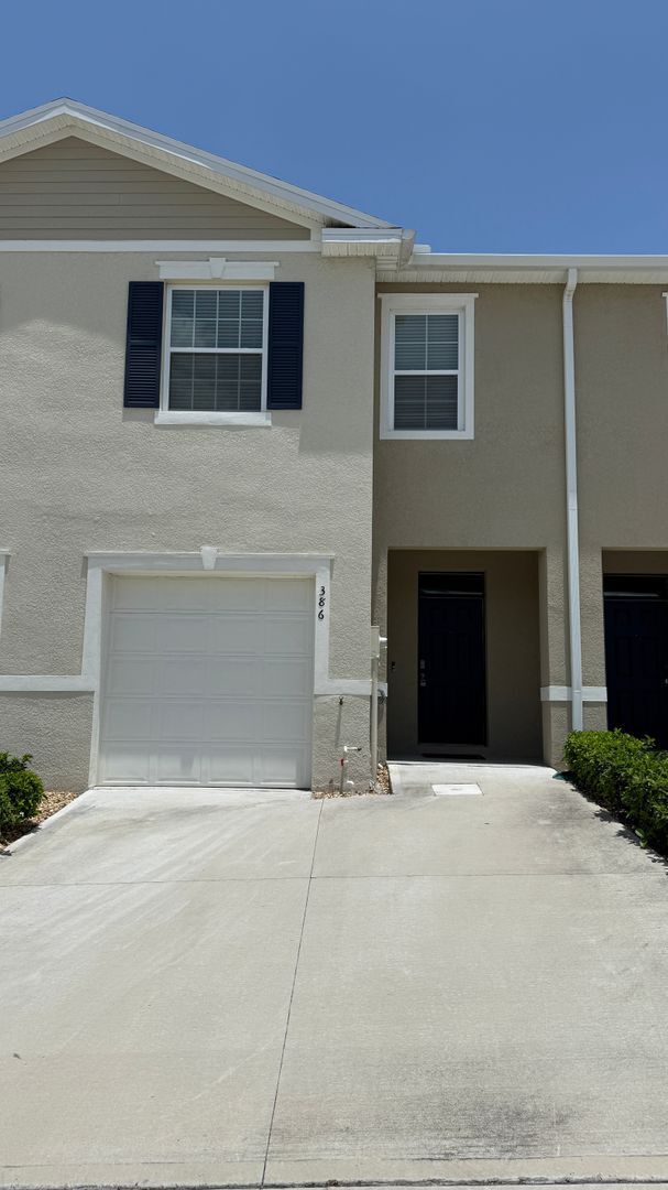 Building Photo - Discover the Charm of Feltrim Reserve! No ...