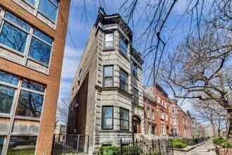 Building Photo - 2018 N Mohawk St