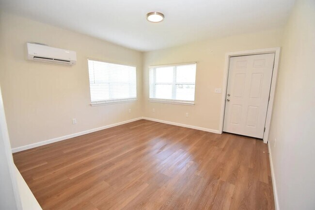 Foto del edificio - 701 S Highland Park Ave