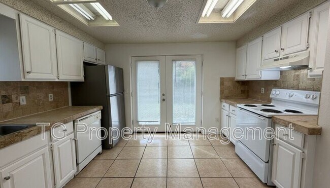 Foto del edificio - 1842 Paine Ave