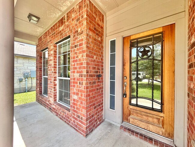 Foto del edificio - Beautiful & Spacious 3BR/2.5BA One-Level H...