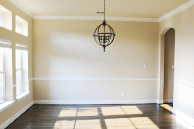 Foto del edificio - 508 Hidden Meadow Dr