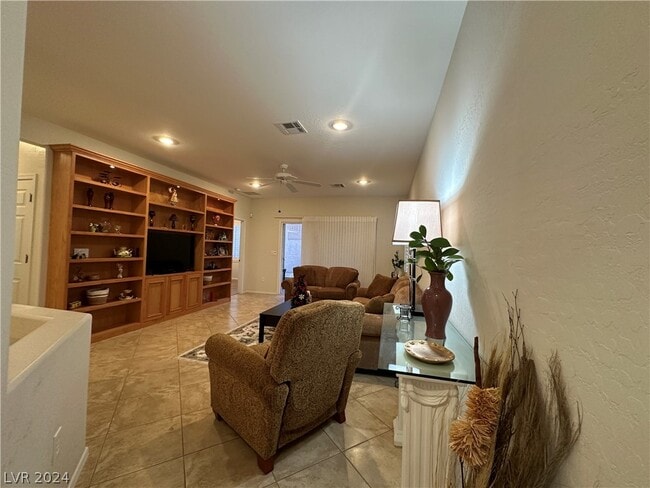 Building Photo - 2485 Jade Sky St