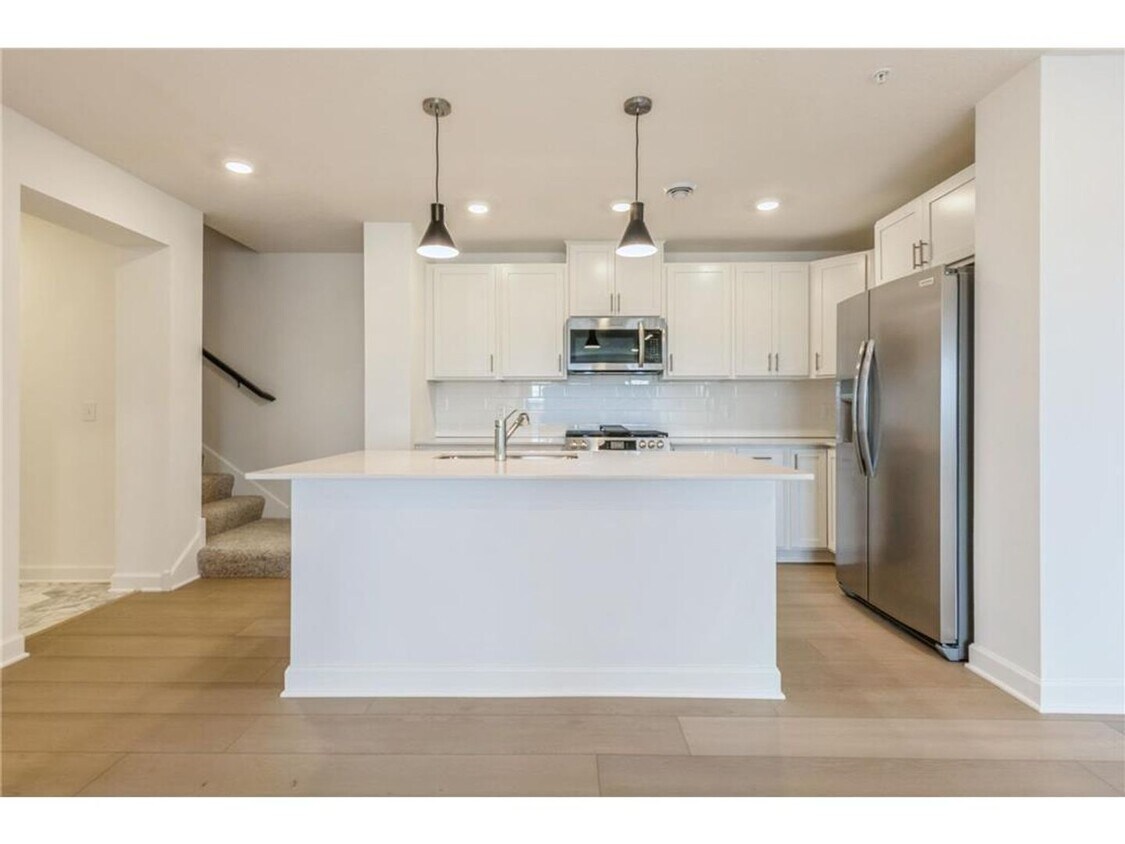 Foto principal - New Construction for Rent!