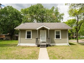 Building Photo - 3555 N Queen Ave