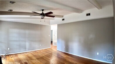 Building Photo - 1409 Bellview Dr