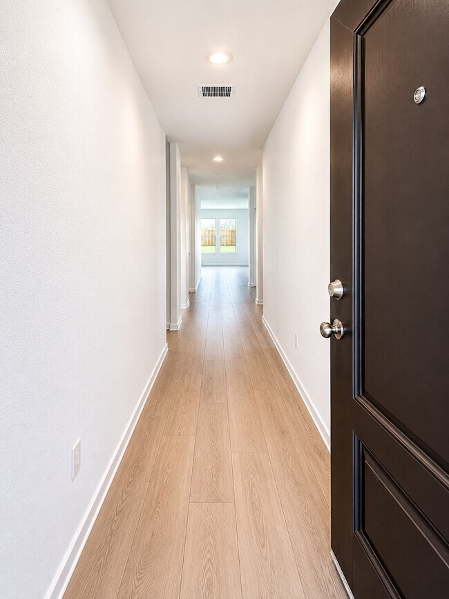 Building Photo - 6402 Begonia Trellis Dr