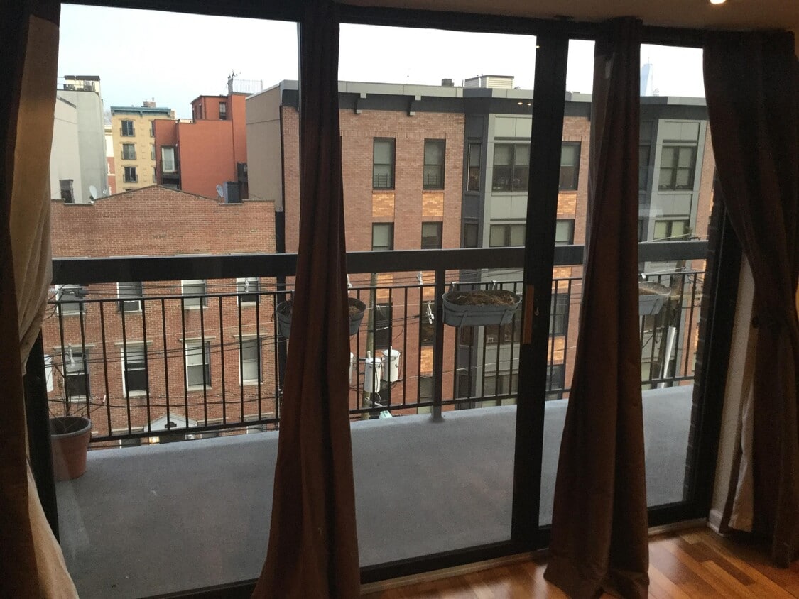 Photo - 700 1st St (Hoboken, NJ)