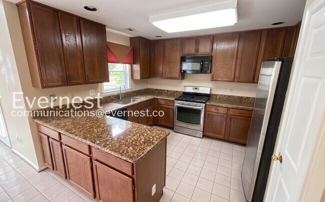 Foto del edificio - 5121 Winding Woods Dr