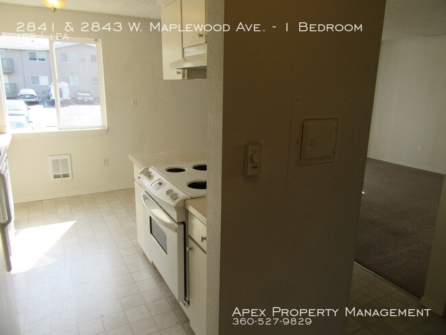 Foto del edificio - 2843-2843 W Maplewood Ave