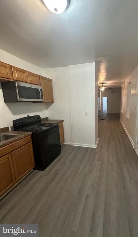 Building Photo - 1127 W 2nd St