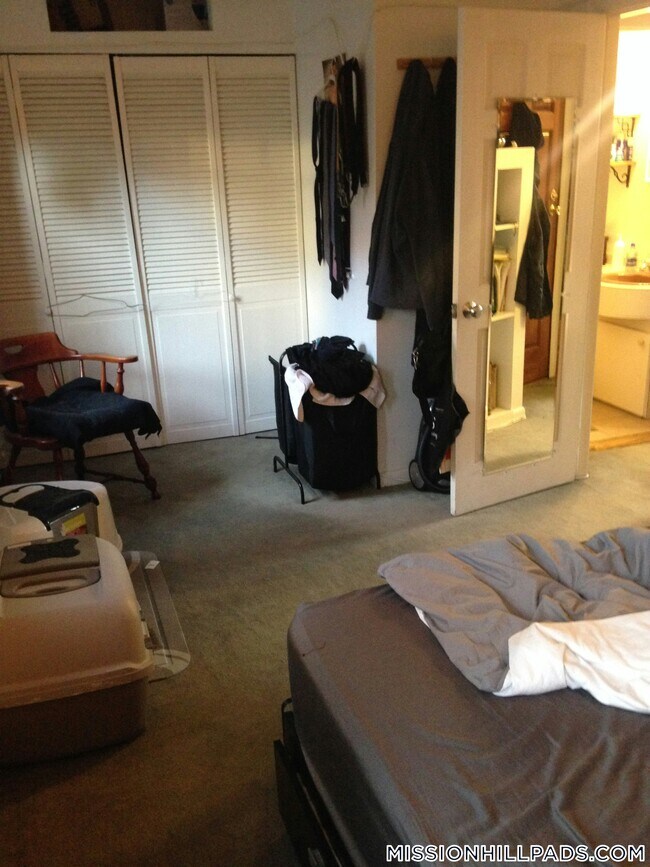 Foto del edificio - 896 Huntington Ave