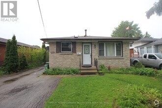 Building Photo - 664 Millbank Dr