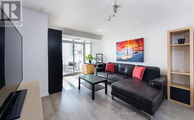 Building Photo - 85 E Liberty St