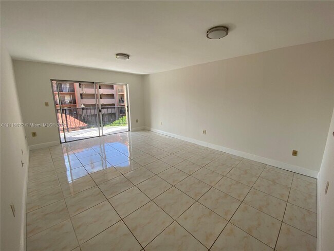 Foto del edificio - 5201 NW 7th St