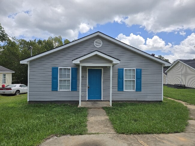 Building Photo - 402 N 12th St