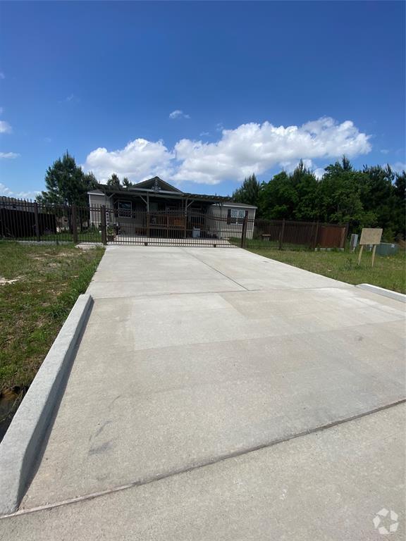 Building Photo - 304 Rd 5242