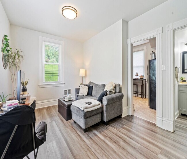 Foto del edificio - 388 Ingomar St