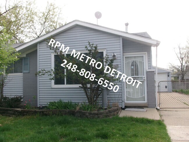 Building Photo - Move in ready Ranch Style Home in Westland