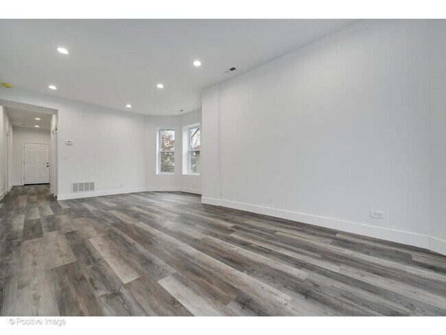 Foto del edificio - 1405 Clinton Ave