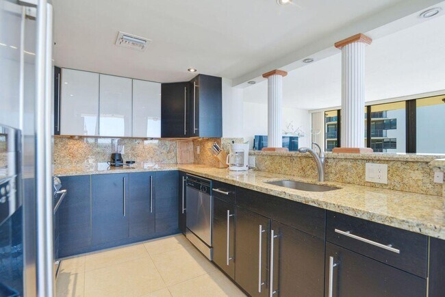 Foto del edificio - 899 Jeffery St