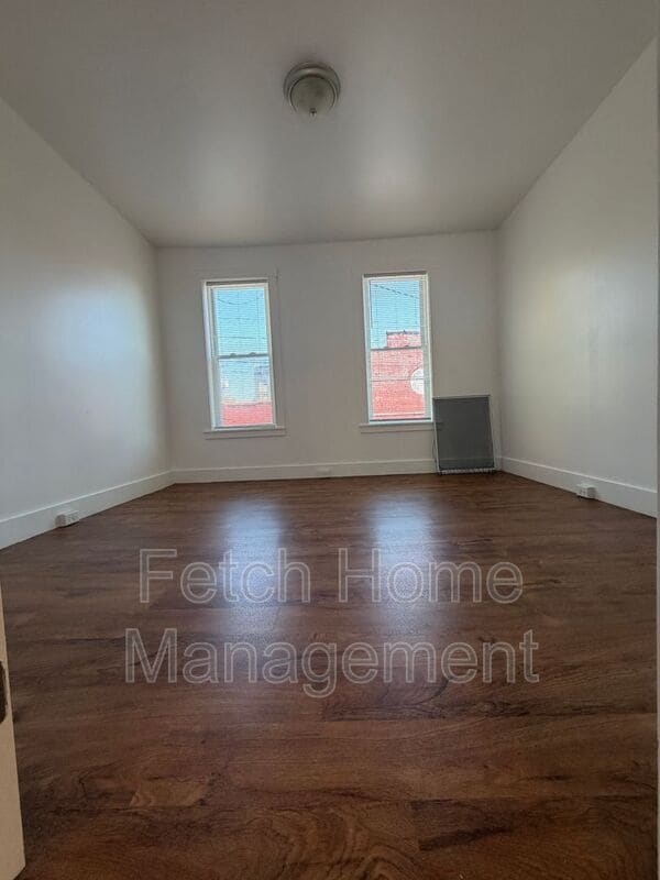 Building Photo - 236 W Mifflin St