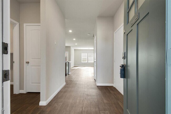 Foto del edificio - 19621 Ann Richards Ave