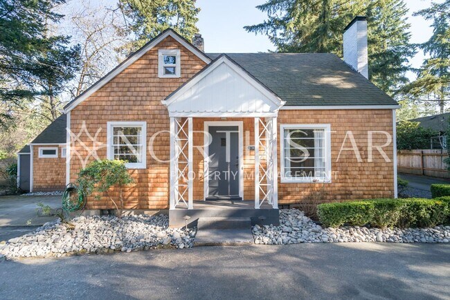 Foto del edificio - Newly Remodeled Lake Oswego Cottage With Lake Access.