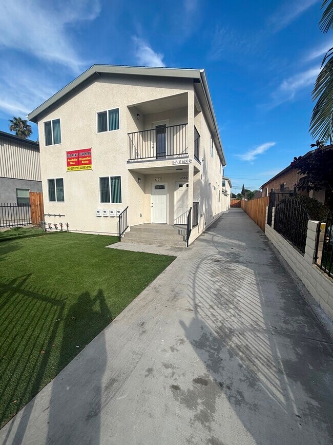 Building Photo - 6208 Brynhurst Ave