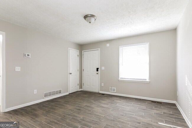 Foto del edificio - 109 Woodhaven Dr