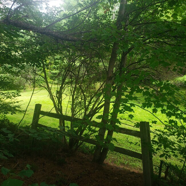 Foto del edificio - 162 Lancaster Rd