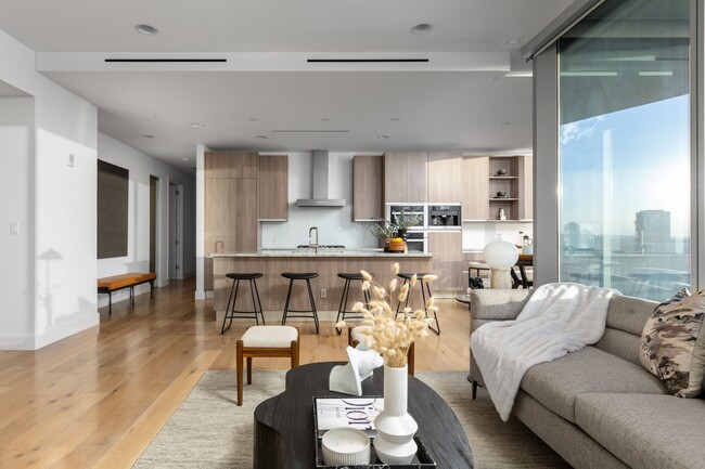 Foto del edificio - 3130 N Harwood St